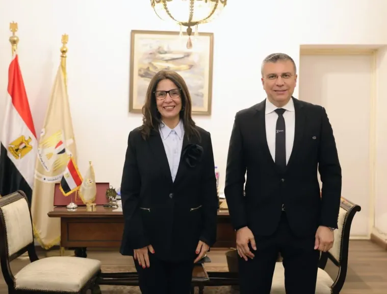 الدكتورة جيهان زكي وزيرة الثقافة والدكتور عمرو الليثي