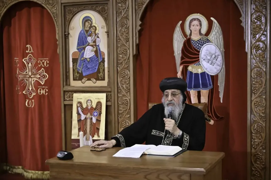 البابا تواضروس: إدمان الهاتف المحمول يفسد القلب ..يورث القلق و الخوف الدائم