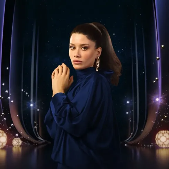 بالفيديو.. سينتيا خليفة تهنئ جمهورها برمضان وتدعوهم لمتابعة ”مريم” في ”وننسى اللي كان”