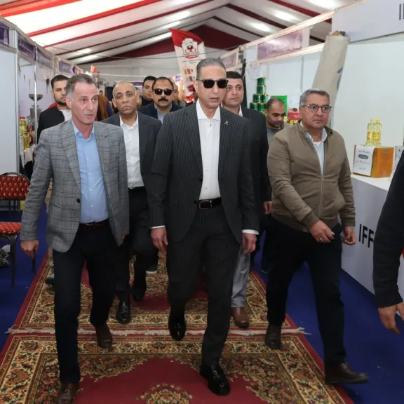 محافظ الجيزة يتفقد معرض “أهلاً رمضان” الرئيسي بشارع الملك فيصل لمتابعة انتظام التشغيل وجودة السلع والالتزام بنسب التخفيضات