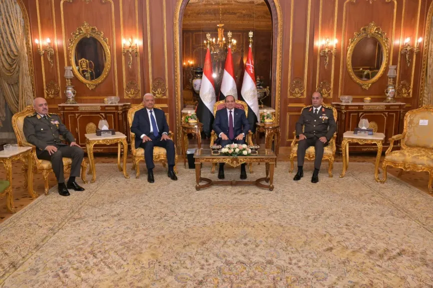 الرئيس السيسي: قوة هذا الوطن تكمن في تلاحم مؤسساته وفي إخلاص قادته الذين يعملون على قلب رجل واحد لرفعة وطننا