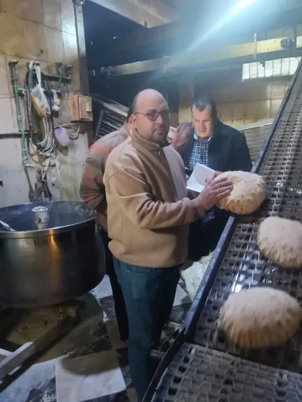 حملات تموينية بمحافظة كفرالشيخ تُسفر عن ضبط العديد من القضايا التموينية