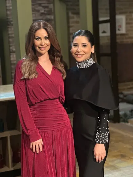 مي سليم: رفضت الجواز سنين علشان بنتي… ولسه بتنام جنبي