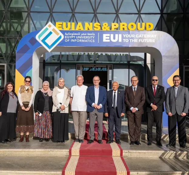 من جامعة مصر للمعلوماتية سفير التشيك بالقاهرة ندرس توقيع مذكرة تفاهم مع جامعة برنو للتكنولوجيا