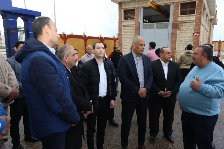 محافظ كفرالشيخ يتابع انتظام العمل بمحطة مياه الشمالية بمطوبس ويؤكد الالتزام بأعلى معايير الجودة