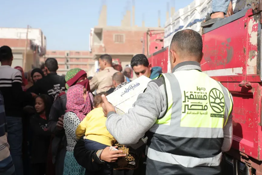 جهاز مستقبل مصر يوزع 40 ألف كرتونة مواد غذائية على الأسر الأولى بالرعاية
