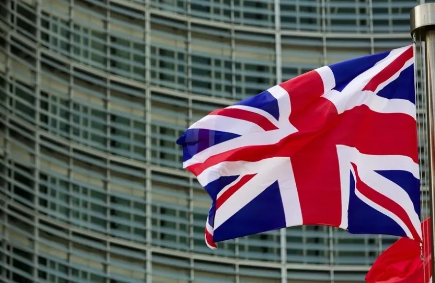 وزير داخلية حكومة الظل في بريطانيا يطلق تصريحات ضد بناء المساجد