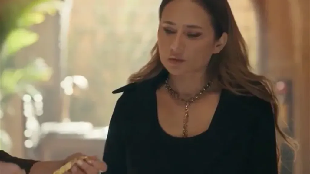 هل تحن نيللي كريم في ”على قد الحب” بعد تعرض والدها لوعكة صحية