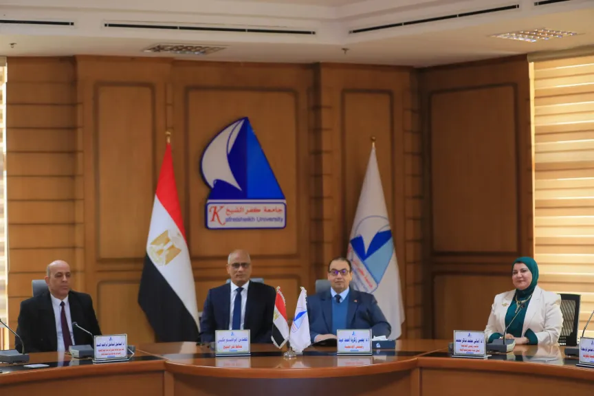 رئيس جامعة كفر الشيخ يترأس اجتماع مجلس الجامعة بحضور محافظ كفر الشيخ ويؤكد تكامل الجهود تحقيقًا لرؤية مصر 2030
