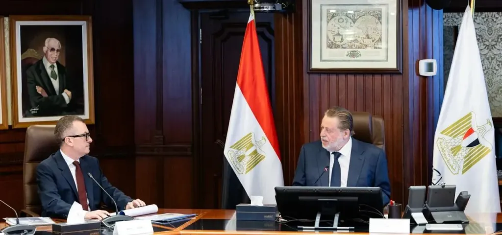 محافظ البنك المركزى يبحث مع وزير التخطيط تعزيز التعاون المشترك بينهم