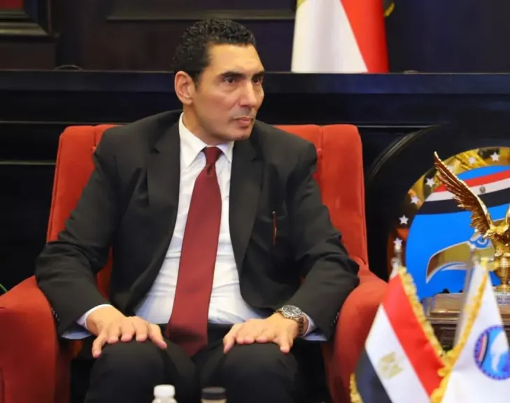 بالمستندات.. موظف بإدارة ”كشف المخالفات” يجمع بين العمل الحكومي و3 اتحادات تحت حماية وزارة الشباب والرياضة