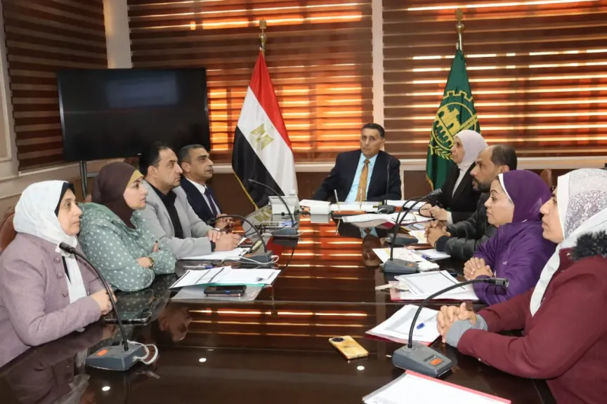 ”محافظ القليويبة” يحسم ملفات التقنين والتصالح ويوجه بتسريع الإنجاز