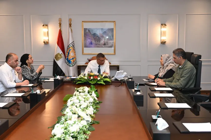 محافظ جنوب سيناء يتابع الموقف التنفيذي لمنظومة مياه الشرب والصرف الصحى