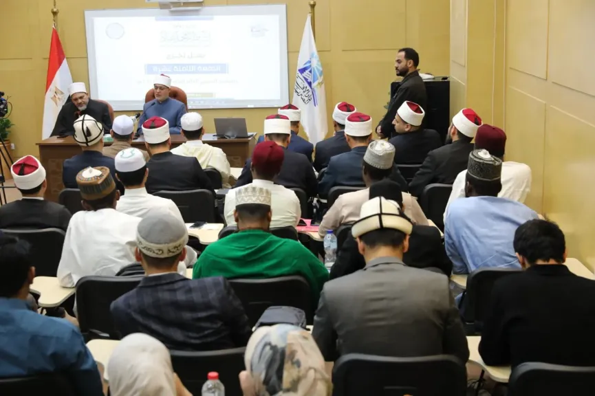 مركز التدريب بدار الإفتاء المصرية يعلن تخريج دفعة جديدة من البرنامج الدائم للوافدين لعام 2025م