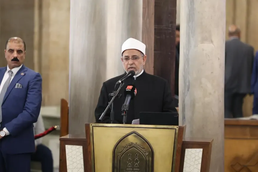 رئيس جامعة الأزهر: علماء الأزهر كانوا بحورًا في العلم يُغترف الناس من واسع فكرهم وعلمهم، وقد تميز عددٌ منهم بالموسوعية