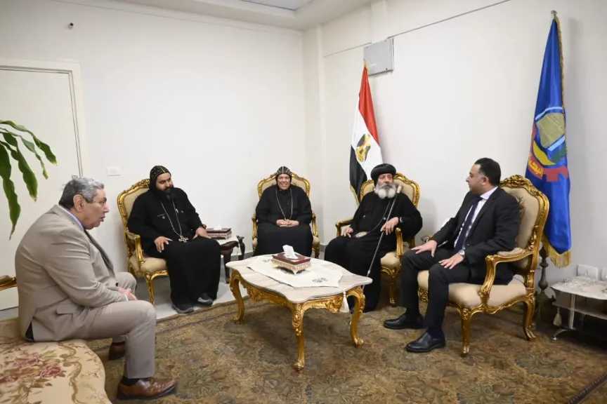 ممثلو الأوقاف والأزهر والكنيسة يهنئون نائب محافظ البحيرة بثقة القيادة السياسية