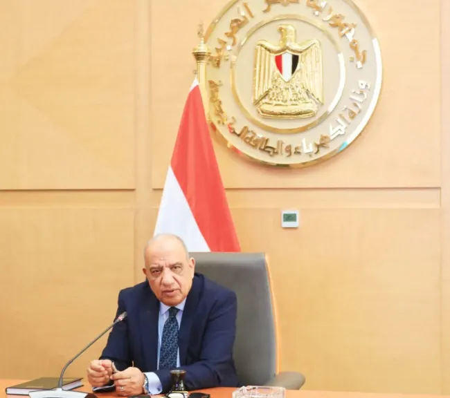 بسبب تحريك الأسعار.. 97 مليار جنيه زيادة في مستحقات البترول على وزارة الكهرباء