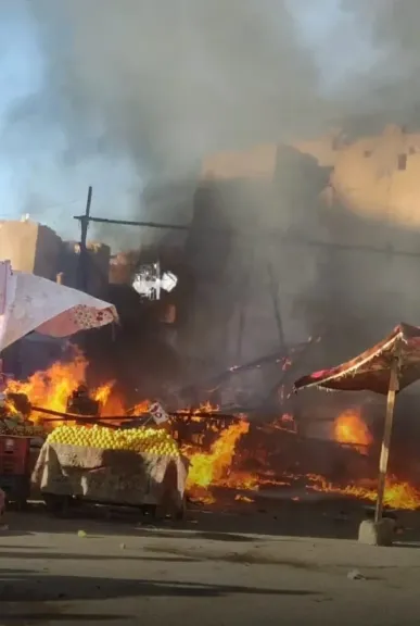 الدفع بسيارتي إطفاء.. نشوب حريق في فرن كنافة دون إصابات في قنا