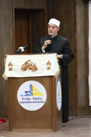 مفتي الجمهورية: رمضان مدرسة انضباط وجِدية يجتمع فيه صفاء الروح مع قوة الإرادة فتتجدد طاقات العمل والبناء