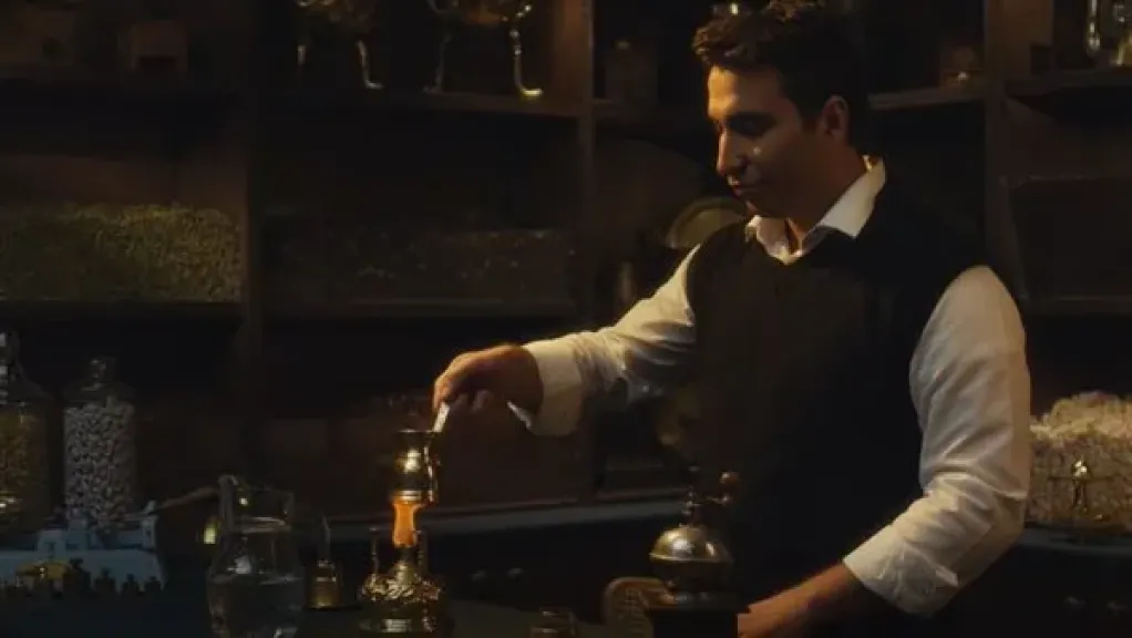 آية قرآنية في الأغنية الدعائية.. إعلان لإحدى شركات البن يُشعل الغضب