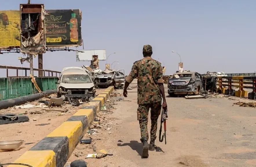 مستشار ترامب للشؤون الإفريقية والعربية يكشف عن اتصالات لبحث وقف إطلاق النار في السودان