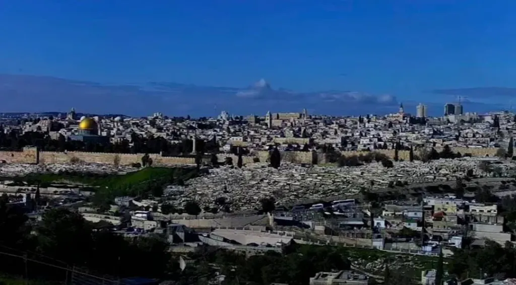 إسرائيل تشن هجوما واسعا على إيران.. تفاصيل مهمة