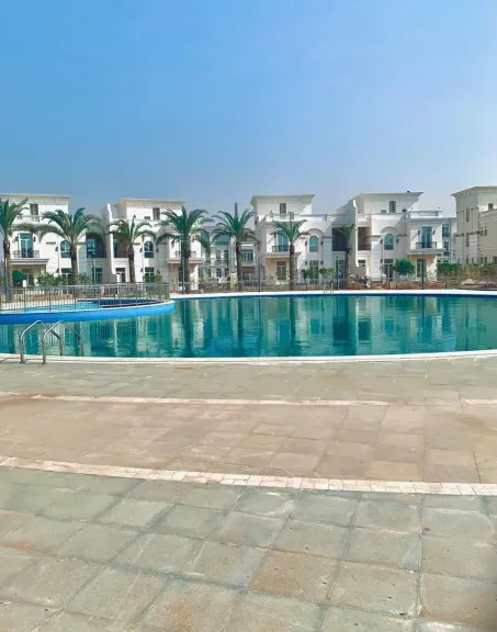 وزيرة الإسكان تسرّع إنجاز النهر الأخضر وحي R5 بالعاصمة