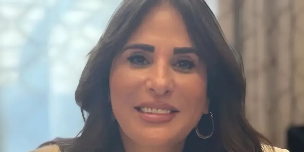 وزيرة الإسكان تتابع سير العمل بالحدائق المركزية ”النهر الأخضر” والحي السكني بالعاصمة الجديدة