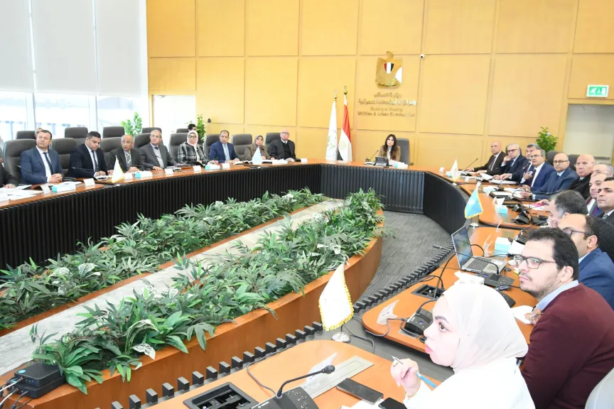 الإسكان تراجع مشروعات المياه وتحلية البحر حتى 2050 ضمن خطة شاملة للتوسع