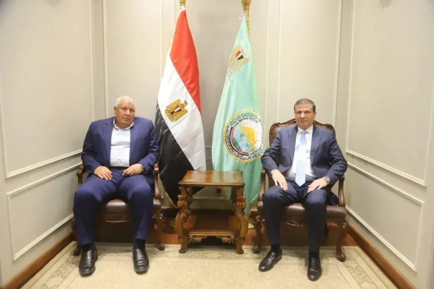 وزير الزراعة ومحافظ مطروح يبحثان التوسع في زراعات التين والزيتون وحماية سلالات الأغنام بالمحافظة