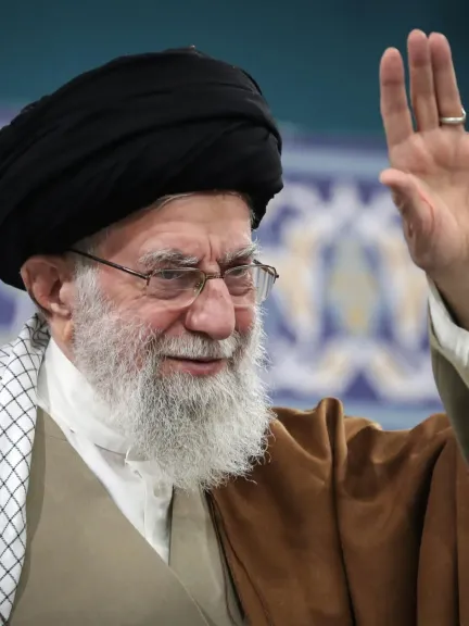 لماذا تأخرت إيران في الإعلان عن اغتيال المرشد علي خامنئي؟