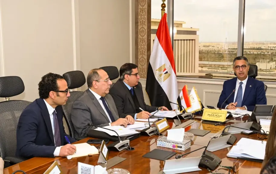 وزير التموين يوجه القابضة للصناعات الغذائية بتوفير احتياطات سلعية لفترات طويلة مع انعقاد غرفة العمليات على مدار الـ24 ساعة