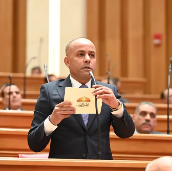 النائب ياسر قدح يتقدّم بطلب إحاطة عاجل بشأن تأخير تكليف دفعة 2023 من خريجي الصيدلة وطب الأسنان والعلاج الطبيعي
