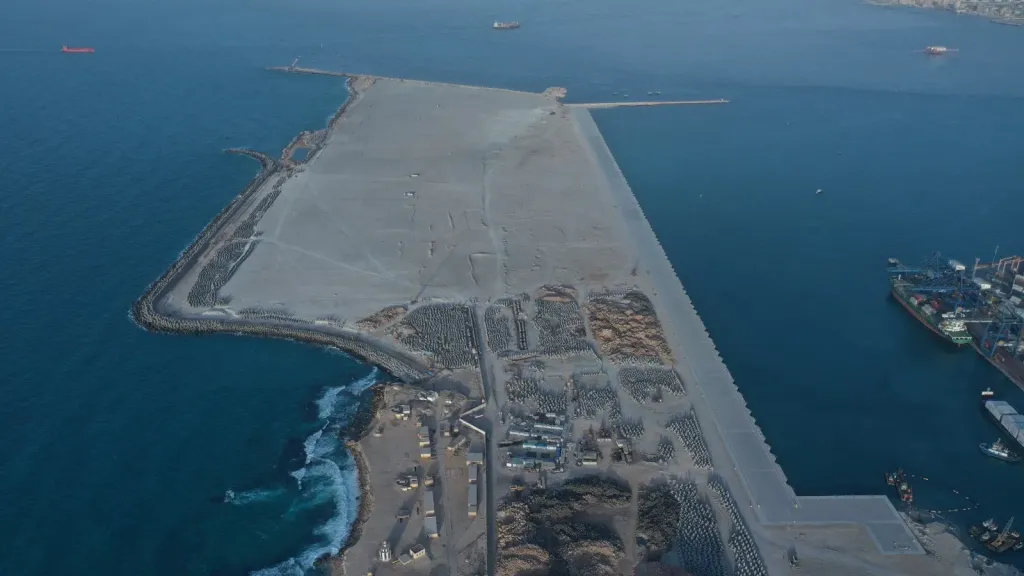 تحيا مصر 2 محطة حاويات عالمية ضمن محور السخنة–الإسكندرية اللوجيستي