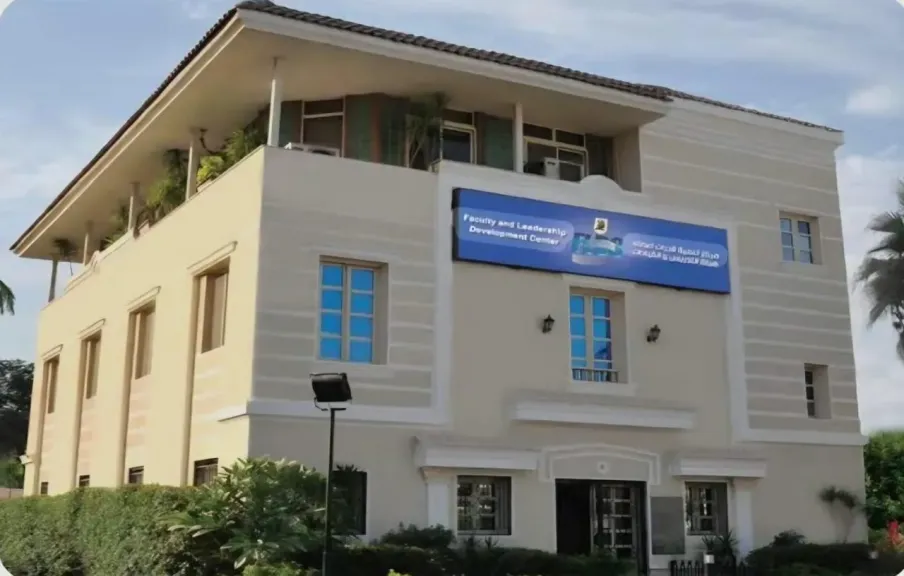 تجديد 3 شهادات لأنظمة الجودة لمركز تنمية قدرات أعضاء هيئة التدريس بجامعة القاهرة من شركة SGS السويسرية الدولية المانحة لشهادات الأيزو المعتمدة دوليا