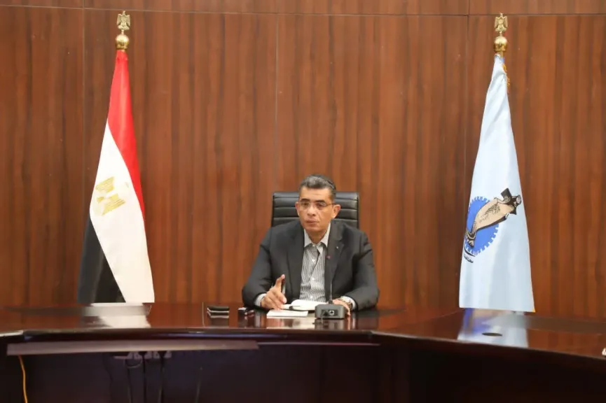 محافظ البحر الأحمر يعقد اجتماعًا لمتابعة ملف التصالح على مخالفات البناء