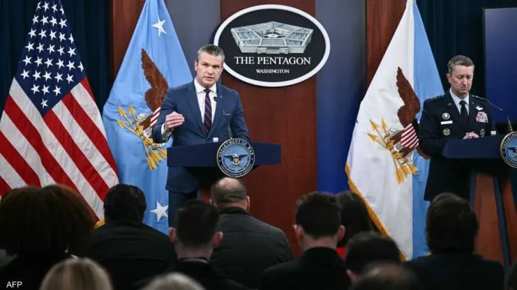 وزير الحرب الأمريكي: ضرباتنا تركز على تدمير قدرات إيران.. ونحن من يضع شروط هذه الحرب
