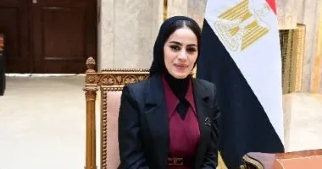 النائبة سامية الحديدي توافق على اتفاقيات سكة حديد العاشر من رمضان