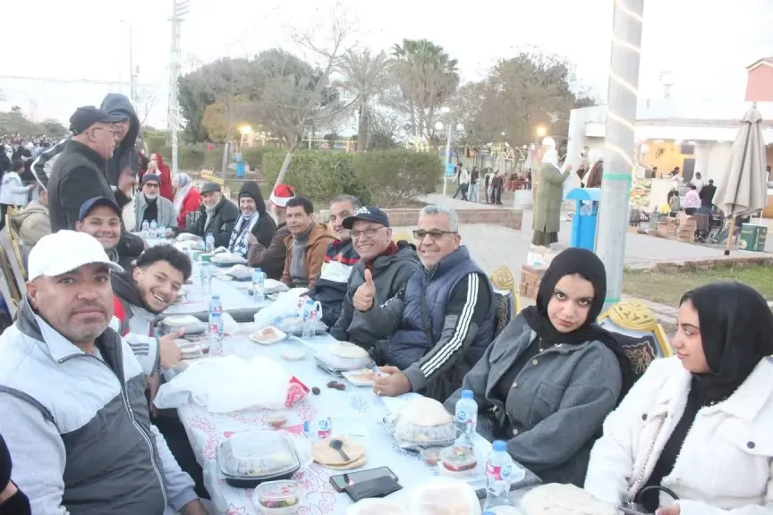 نادي 6 أكتوبر ينظم أكبر مائدة إفطار على مستوى الأندية بحضور 10 آلاف عضو