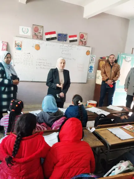 جولة مفاجئة لمدير تعليم القاهرة بمدارس الشرابية لمتابعة انتظام الدراسة