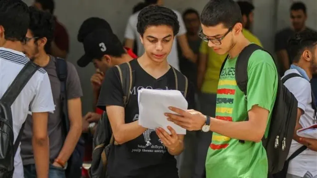 النماذج الاسترشادية للثانوية العامة...كيف يستغلها الطلاب بشكل صحيح؟.. «أمهات مصر» تجيب