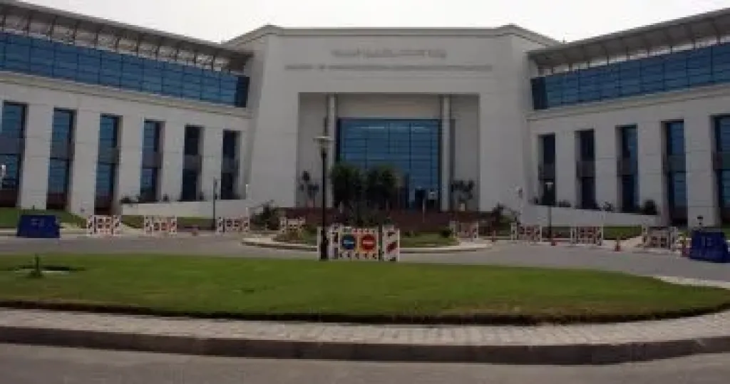 اتفاقية بين الأكاديمية الوطنية للأشخاص ذوي الإعاقة والجامعة المصرية اليابانية لتعزيز الابتكار في التكنولوجيا المساعدة