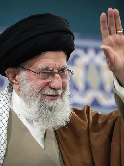 كيف خططت أمريكا وإسرائيل لاغتيال علي خامنئي؟.. «فاينانشال تايمز» تُجيب