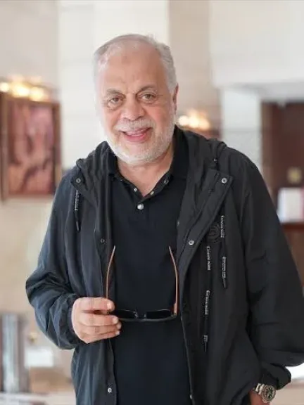 لم يقصد أي إساءة وماحدث تم تضخيمه بشكل كبير..أول تعليق من نقيب التمثيلين علي أزمة رامز وأسماء جلال