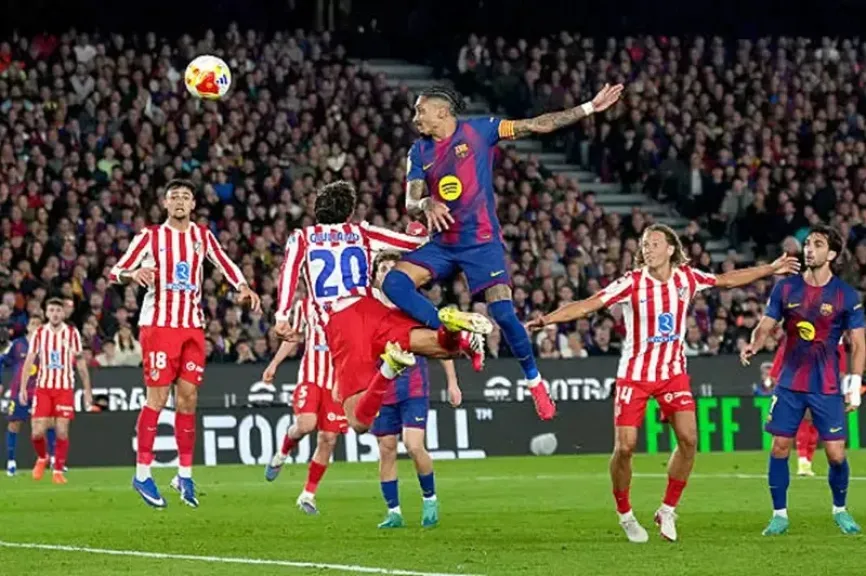 برشلونة يودّع كأس الملك رغم ثلاثية في شباك أتلتيكو