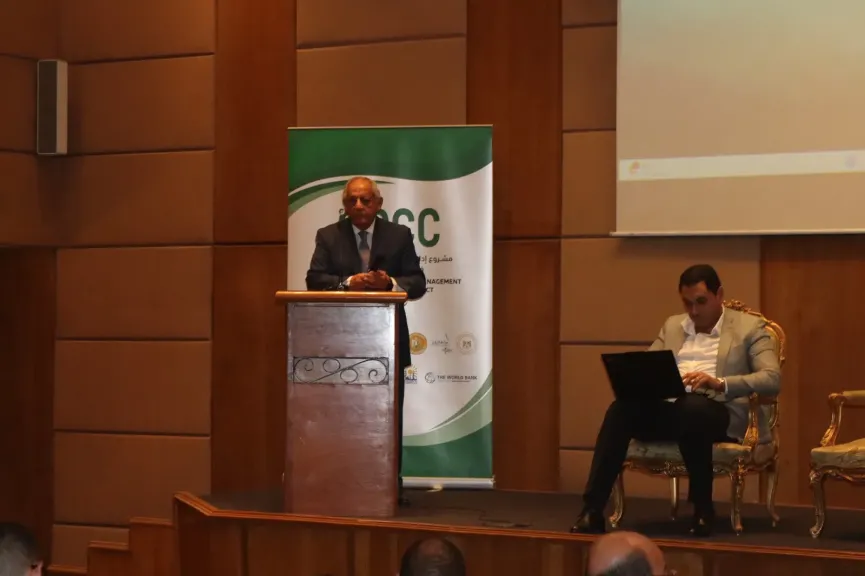 جلسة تشاورية لإدارة مخلفات العاشر من رمضان بمشاركة البنك الدولي