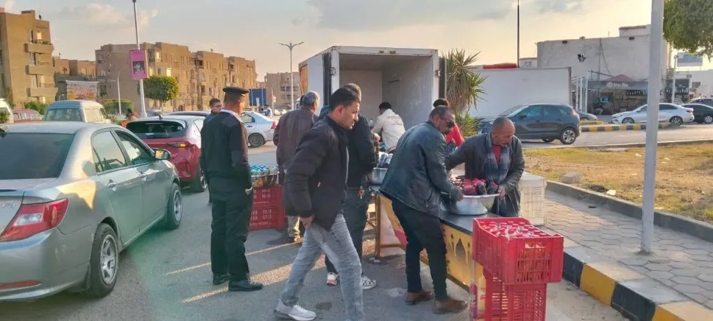 تشميع وقطع مرافق ورفع إشغالات.. حملة صارمة لإعادة الإنضباط بالعبور