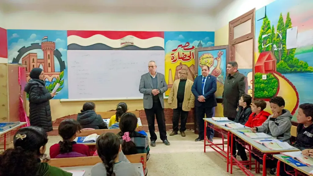 من الفصول إلى المعامل.. جولة حاسمة لتطوير التعليم بالقناطر الخيرية