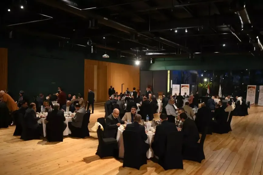 خلال اجتماع جمعية مستثمري العاشر من رمضان ....وزير الصناعة يعلن بدء إنشاء 5 صناديق استثمارية لإنقاذ المصانع المتعثرة