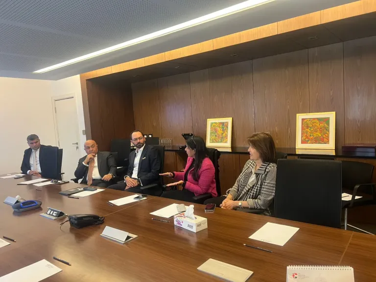 البورصة تعقد أولى جلسات المائدة المستديرة «منصتك للاستثمار والتمويل» بالتعاون مع الجمعية المصرية البريطانية للأعمال